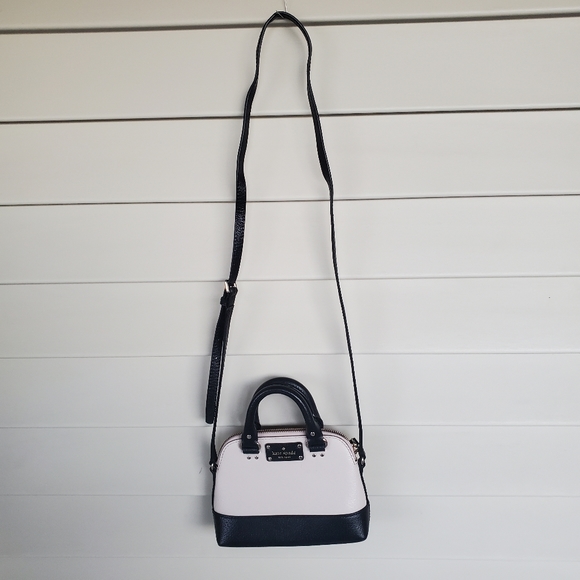 Kate Spade New York Berkeley Lane Hannah Mini Black & Cream Cross Body Bag. - Picture 3 of 16
